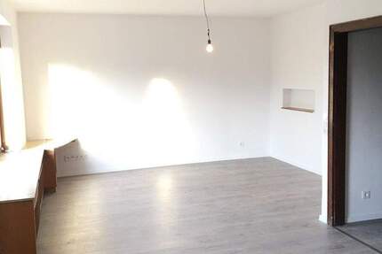 Wohnung Witten Mitte - 3 Zimmer, 90 m&sup2;, 790&euro; | Angebot:25716417