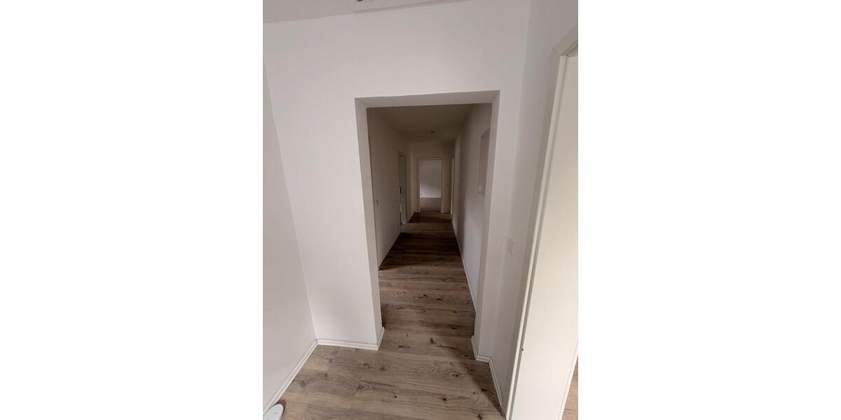 Dachgeschoßwohnung Ennepetal - 3 Zimmer, 80 m&sup2;, 1.010&euro; | Angebot:25815758