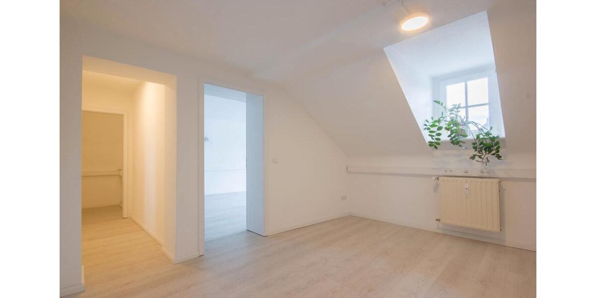 Dachgeschoßwohnung Arnsberg Rusch - 3 Zimmer, 107 m&sup2;, 856&euro; | Angebot:26648396