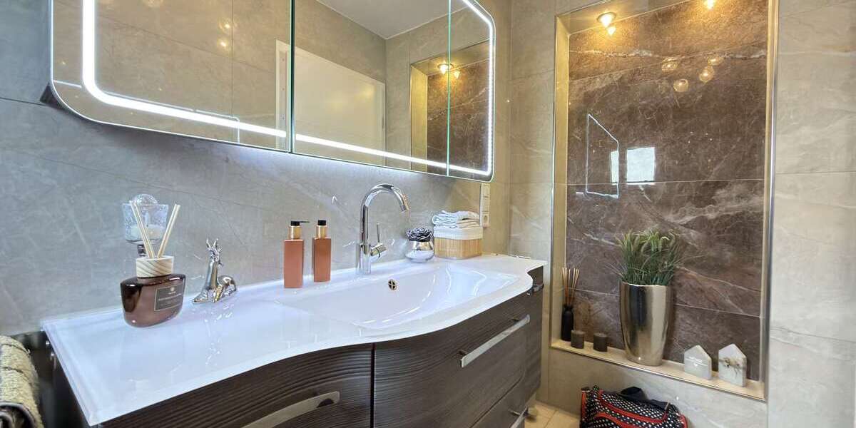 Modernisiertes Reihenhaus mit Wellnessbad, Gäste-WC, Keller & 248 m² Grundstück - Reihenmittelhaus Bönen | Angebot:26613170