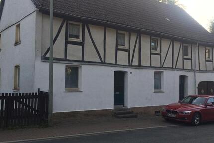 Haus Sundern (Sauerland) - 6 Zimmer, 120 m&sup2;, 89.000&euro; | Angebot:25589852