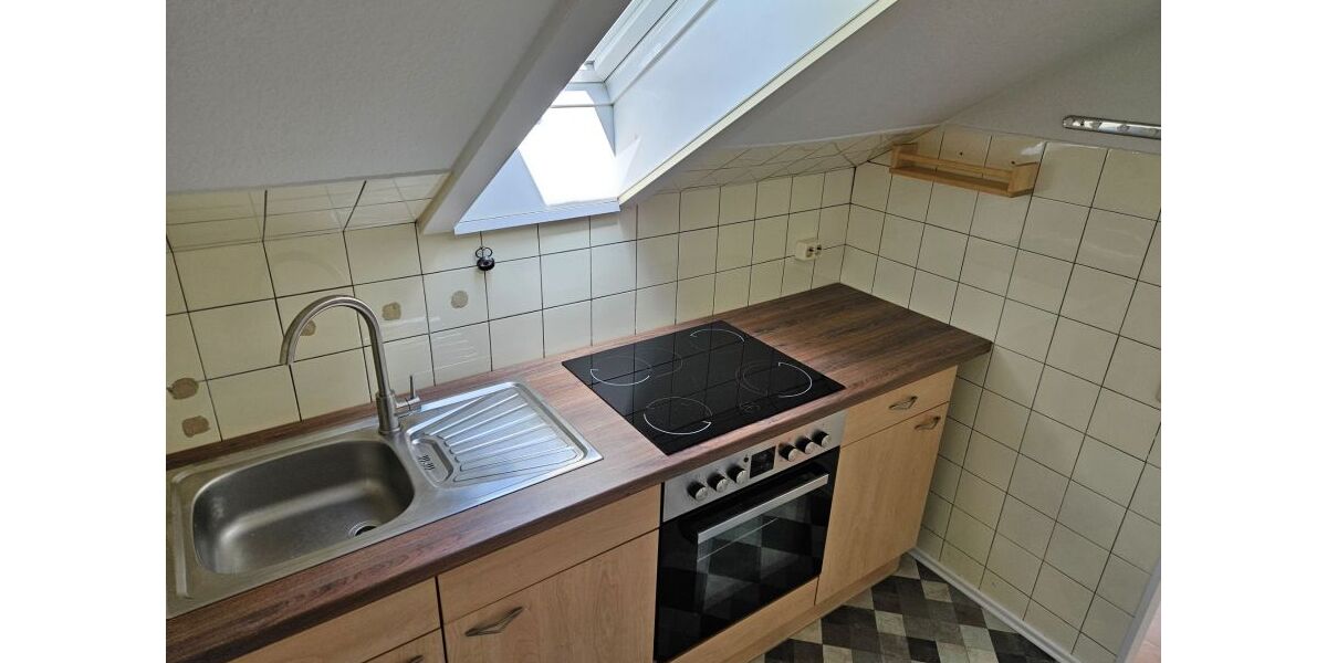 3 Zi, Kü, B. am Waldrand gelegen - Dachgeschoßwohnung Lüdenscheid Brügge | Angebot:27120087