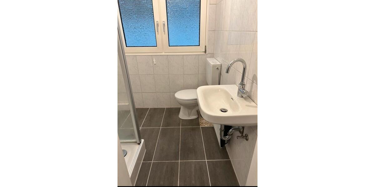 Dachgeschoßwohnung Balve - 3 Zimmer, 75 m&sup2;, 500&euro; | Angebot:23735715