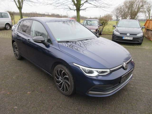 VW Golf Active 1.0 eTSI DSG NAVI LED ALU APS ACC SITZ 92.750 km 18.988 &euro; Bergkamen 59192