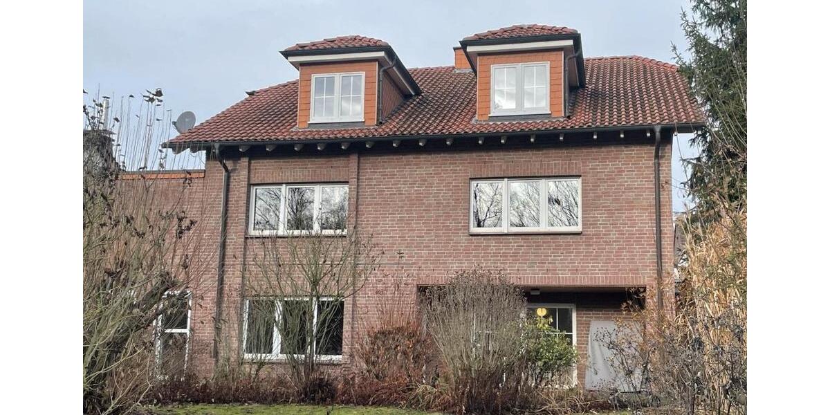 Dachgeschoßwohnung Wickede (Ruhr) - 2 Zimmer, 83 m&sup2;, 830&euro; | Angebot:25990080