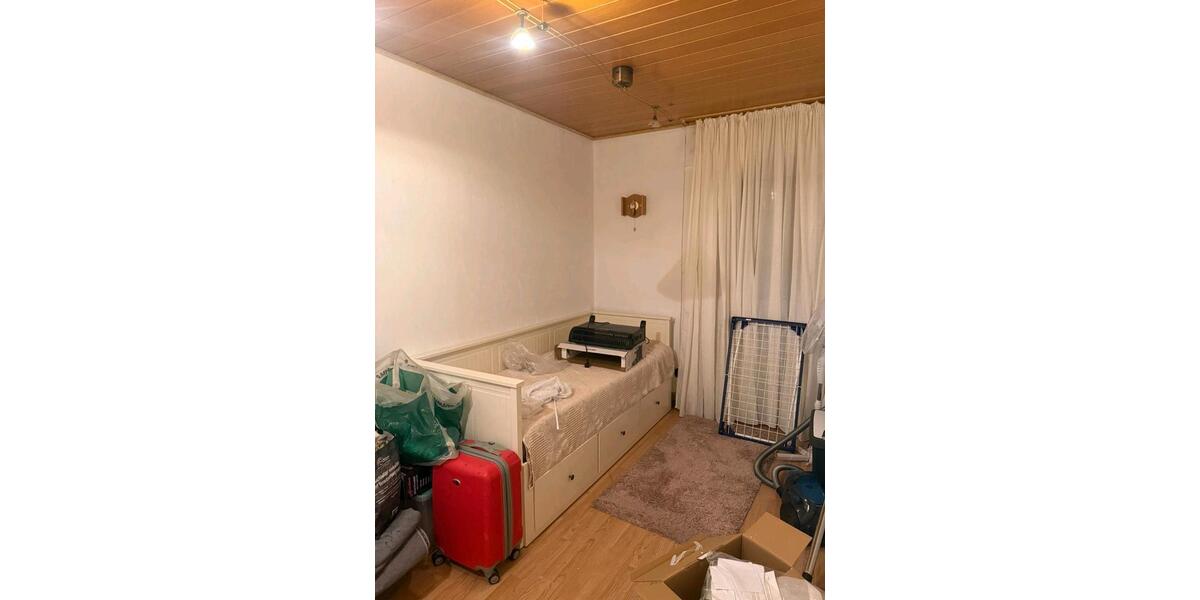 Etagenwohnung Plettenberg - 5 Zimmer, 70 m&sup2;, 500&euro; | Angebot:25045412