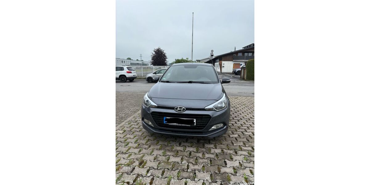 Hyundai i20 73.500 km 8.850 &euro; Fröndenberg 58730