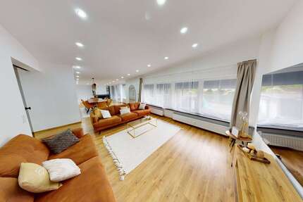 Wohnung Plettenberg - 5 Zimmer, 182 m&sup2;, 245.000&euro; | Angebot:25454247