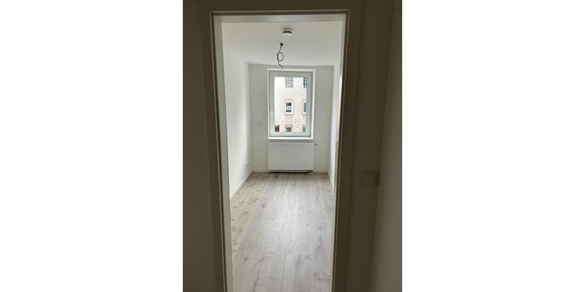 Etagenwohnung Plettenberg - 5 Zimmer, 83 m&sup2;, 660&euro; | Angebot:25547489