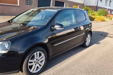 VW Golf 204.000 km 2.300 &euro; Hagen 58091