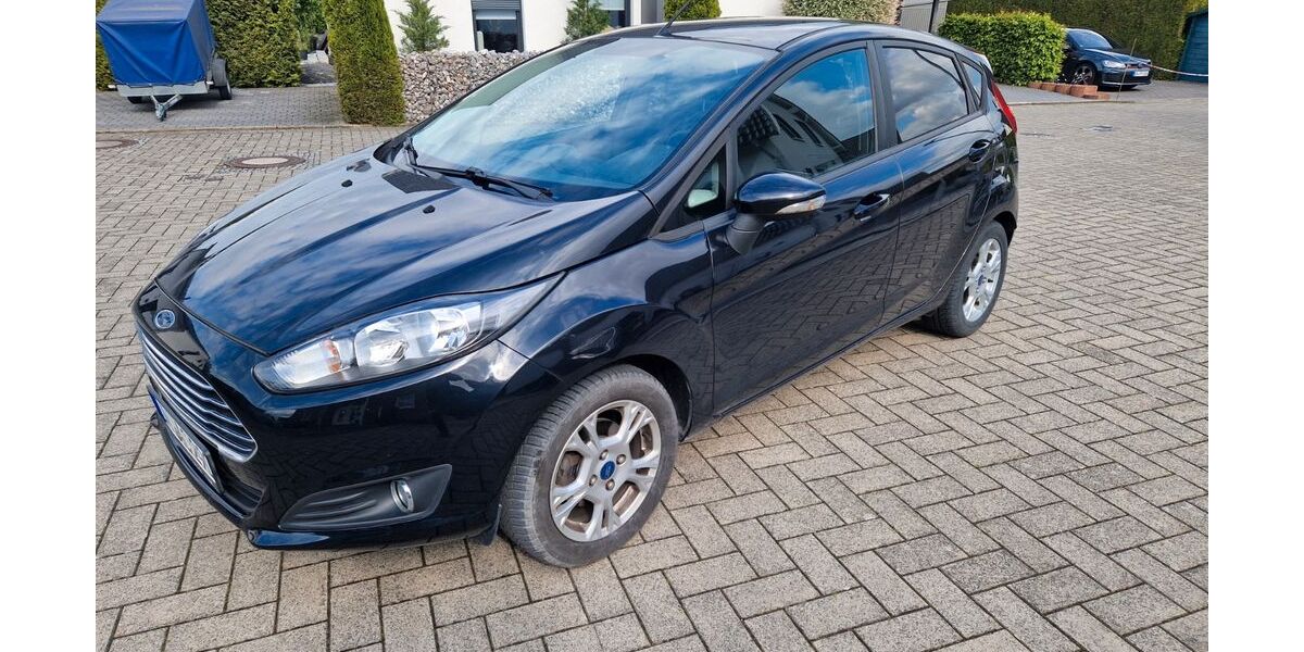Ford Fiesta 80.200 km 5.400 &euro; Fröndenberg 58730