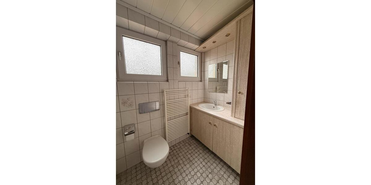 Einfamilienhaus Witten Rüdinghausen - 7 Zimmer, 140 m&sup2;, 430.000&euro; | Angebot:24090504