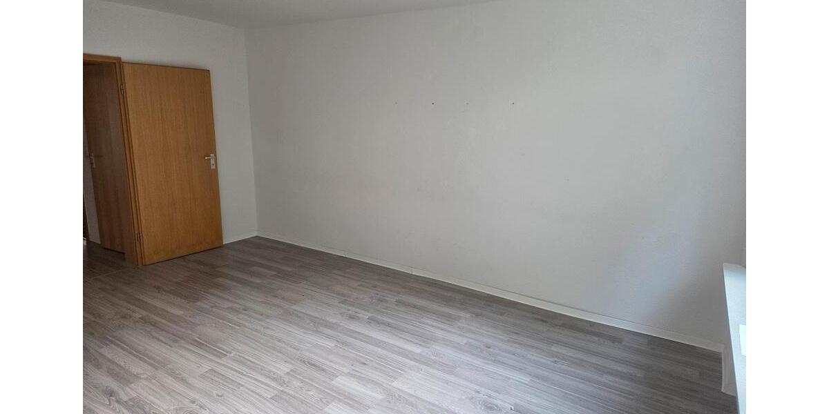 Erdgeschoßwohnung Werdohl - 3 Zimmer, 68 m&sup2;, 383&euro; | Angebot:24701017