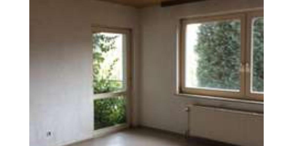 Etagenwohnung Altena - 2 Zimmer, 82 m&sup2;, 250&euro; | Angebot:24726858