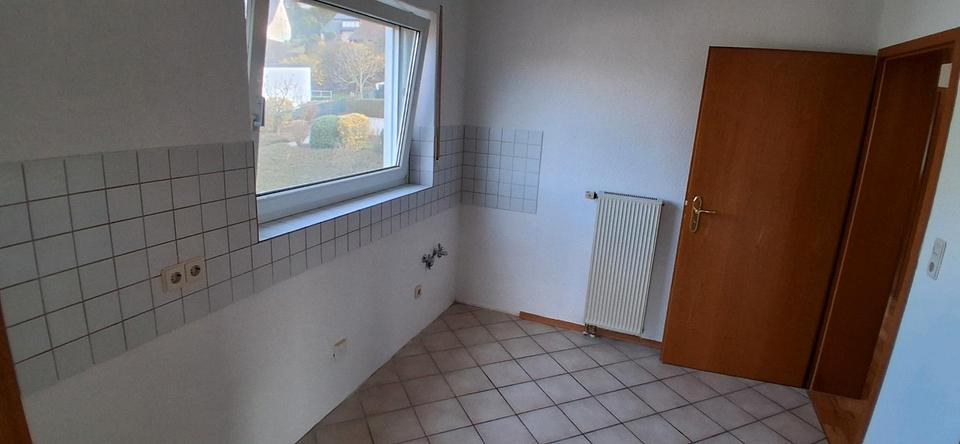 Etagenwohnung Sundern (Sauerland) - 3 Zimmer, 77 m&sup2;, 353&euro; | Angebot:25616698