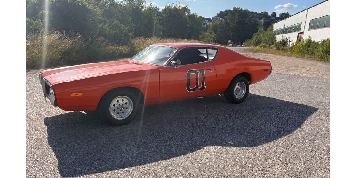 Dodge Charger 64.000 km 22.000 &euro; Finnentrop 57413