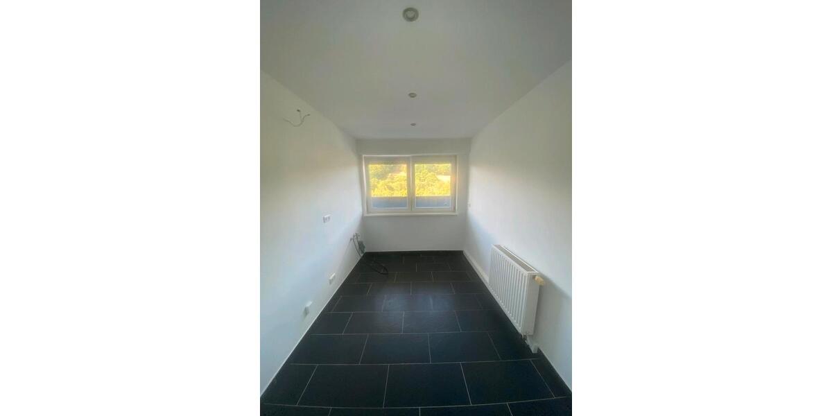 Dachgeschoßwohnung Arnsberg Holzen - 3 Zimmer, 85 m&sup2;, 807&euro; | Angebot:25882195