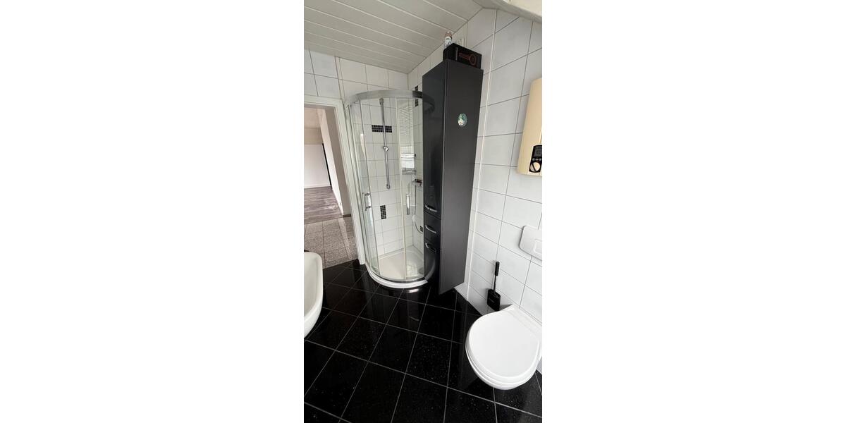 Dachgeschoßwohnung Lüdenscheid - 3 Zimmer, 105 m&sup2;, 695&euro; | Angebot:25978313