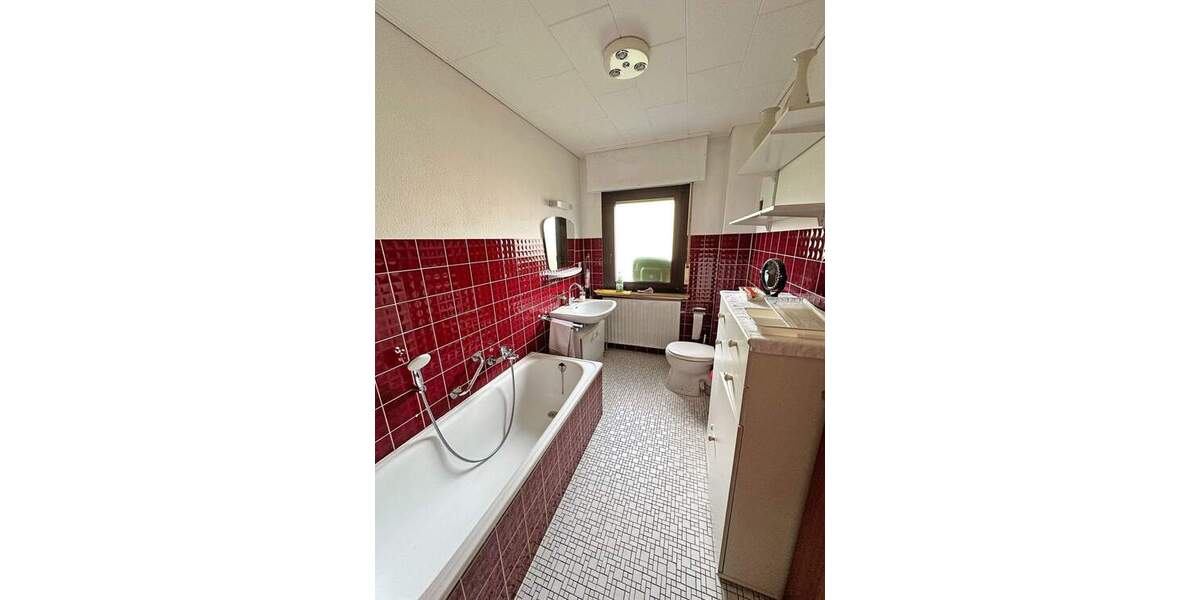 Einfamilienhaus Schwerte Westhofen - 9 Zimmer, 145 m&sup2;, 420.000&euro; | Angebot:25689718