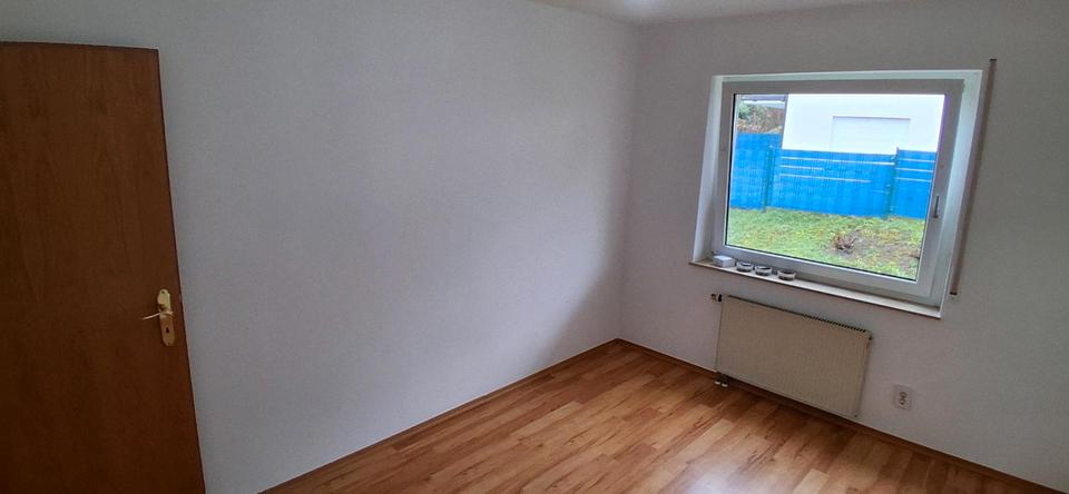 Etagenwohnung Sundern (Sauerland) - 3 Zimmer, 77 m&sup2;, 370&euro; | Angebot:26491235