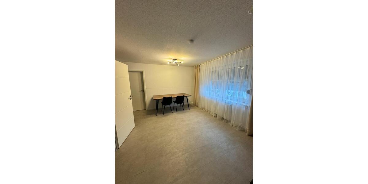 Dachgeschoßwohnung Werdohl - 4 Zimmer, 82 m&sup2;, 800&euro; | Angebot:25861360