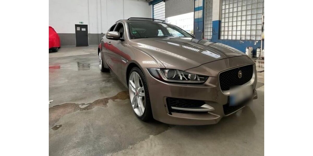 Jaguar XE 149.999 km 7.900 &euro; Dortmund 44225