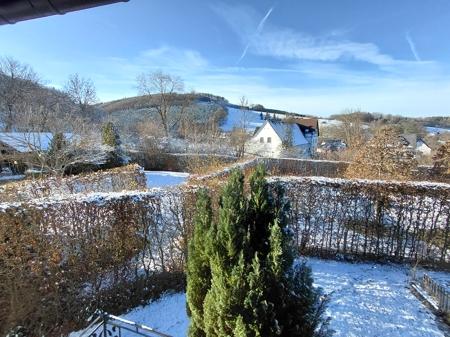 Etagenwohnung Sundern (Sauerland) - 3 Zimmer, 90 m&sup2;, 645&euro; | Angebot:23633632