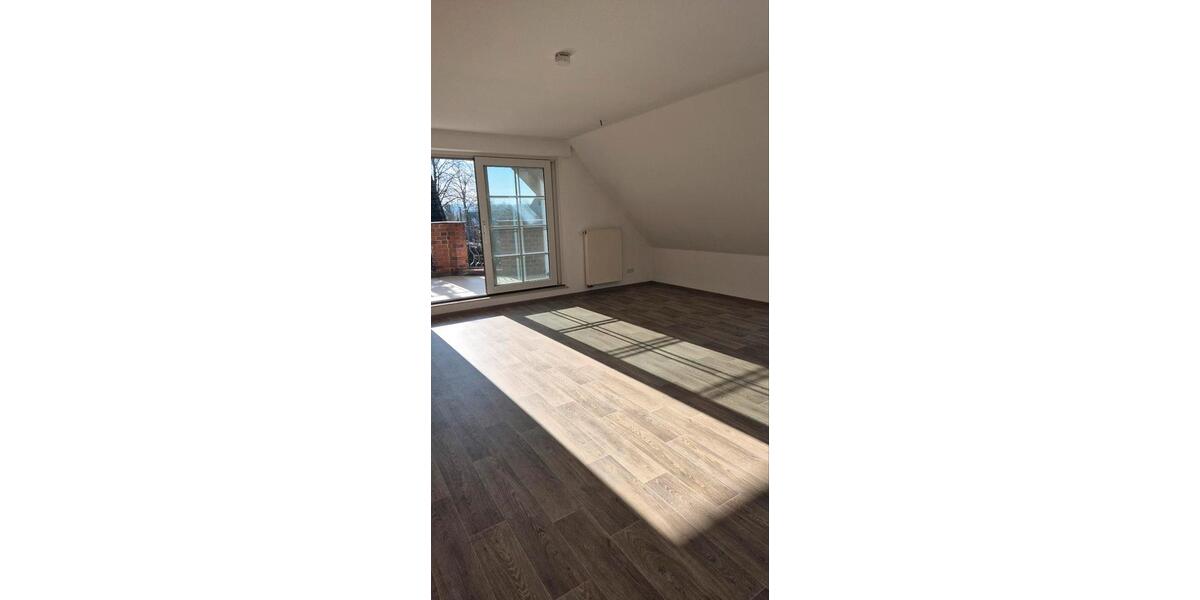 Dachgeschoßwohnung Werl - 3 Zimmer, 90 m&sup2;, 975&euro; | Angebot:25887325