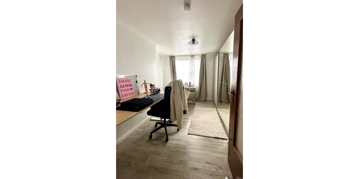 Dachgeschoßwohnung Dortmund Brackel - 3.5 Zimmer, 75 m&sup2;, 520&euro; | Angebot:26025225