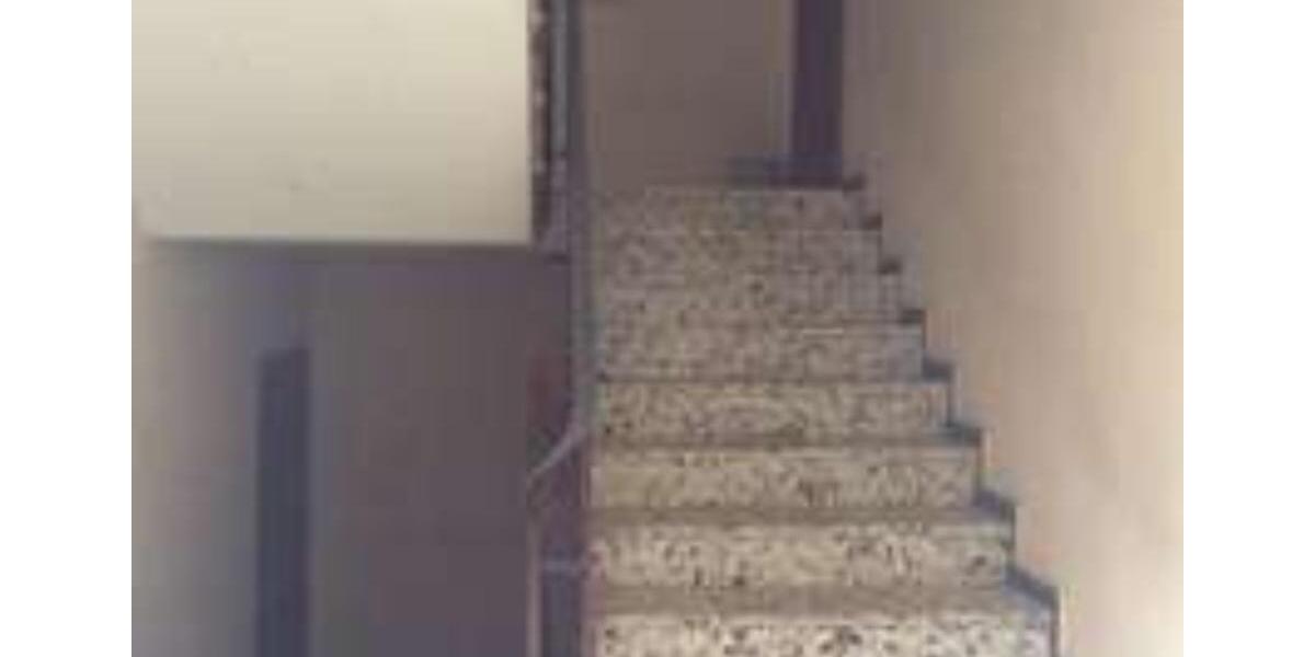 Etagenwohnung Altena - 2 Zimmer, 82 m&sup2;, 250&euro; | Angebot:24726858