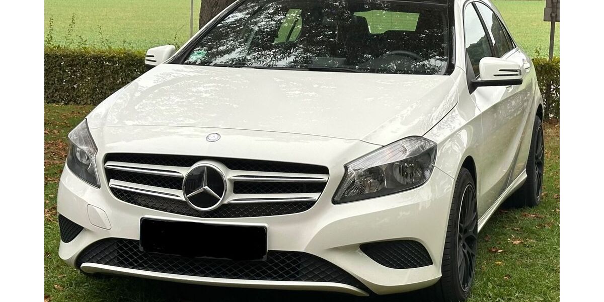 Mercedes-Benz A 180 117.000 km 10.900 &euro; Holzwickede 59439