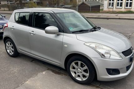 Suzuki Swift 175.000 km 4.600 &euro; Arnsberg 59821