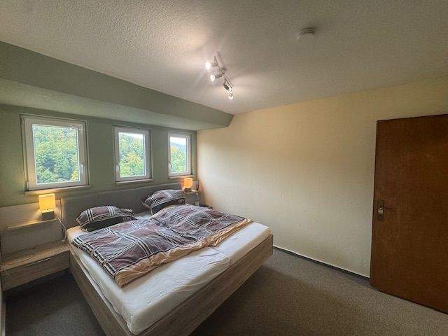 Einfamilienhaus Altena - 8 Zimmer, 170 m&sup2;, 299.900&euro; | Angebot:25685546