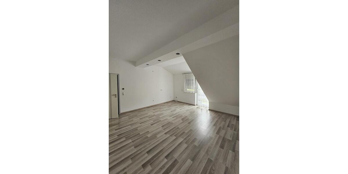 Doppelhaushälfte Hagen Hagen-Mitte - 4.5 Zimmer, 143 m&sup2;, 1.400&euro; | Angebot:25789634