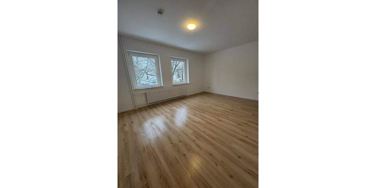 Etagenwohnung Witten Annen - 3 Zimmer, 85 m&sup2;, 890&euro; | Angebot:25910520