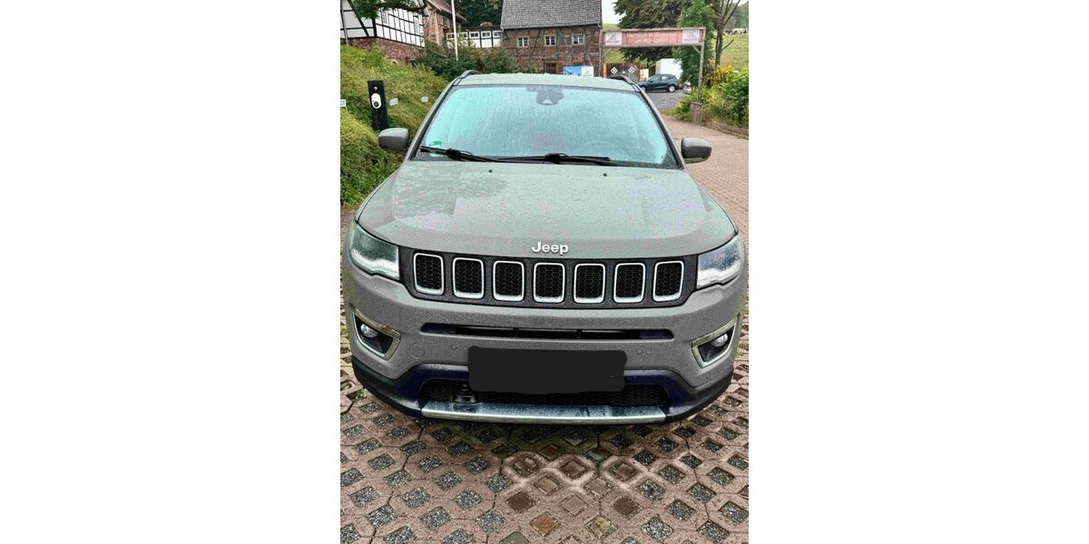 Jeep Compass 30.893 km 19.900 &euro; Breckerfeld 58339