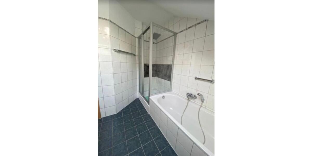 Dachgeschoßwohnung Arnsberg Obereimer - 3 Zimmer, 82 m&sup2;, 640&euro; | Angebot:24854734