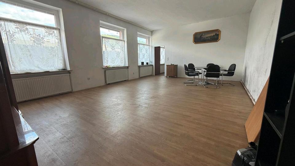 Einfamilienhaus Finnentrop - 2 Zimmer, 413 m&sup2;, 64.999&euro; | Angebot:26652131