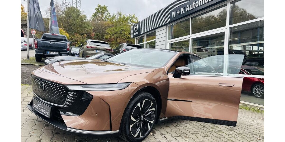 Mazda 6e 1.900 km 38.900 &euro; Kamen 59174