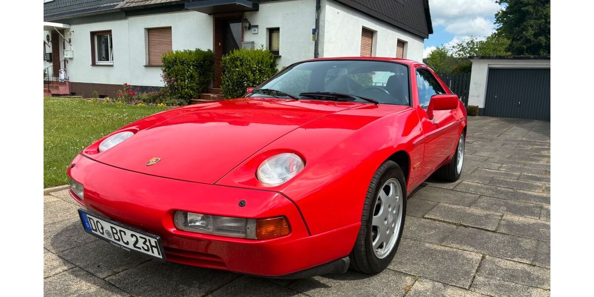 Porsche 928 223.000 km 36.900 &euro; Dortmund 44369