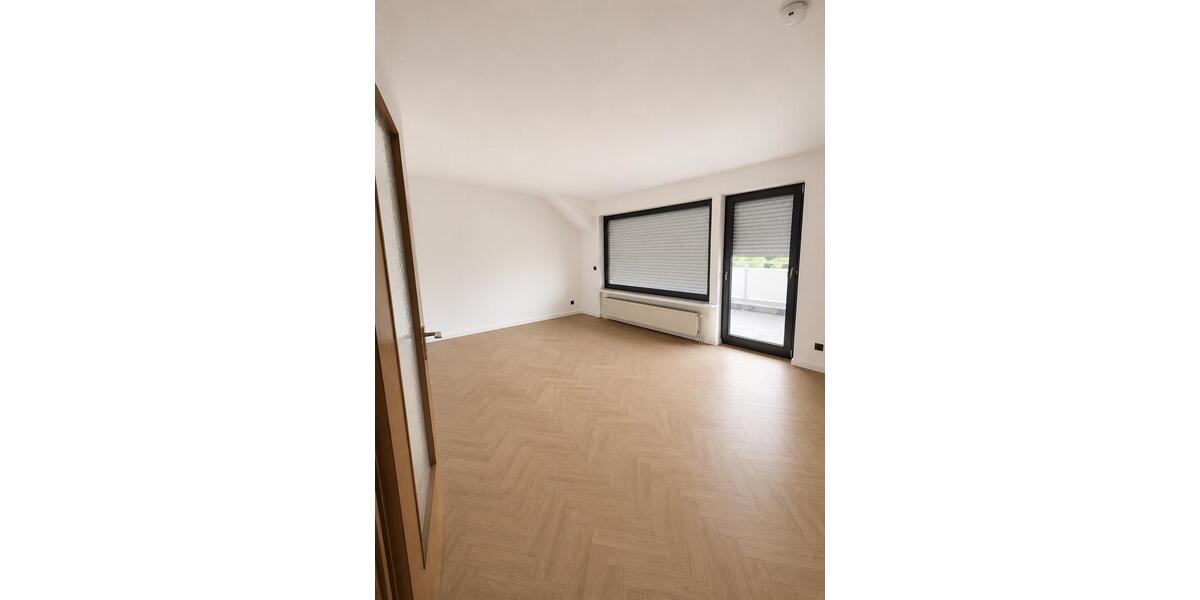 Dachgeschoßwohnung Hagen Dahl - 3 Zimmer, 87 m&sup2;, 1.000&euro; | Angebot:26640753
