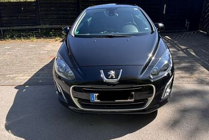 Peugeot 308 144.000 km 7.500 &euro; Menden 58706