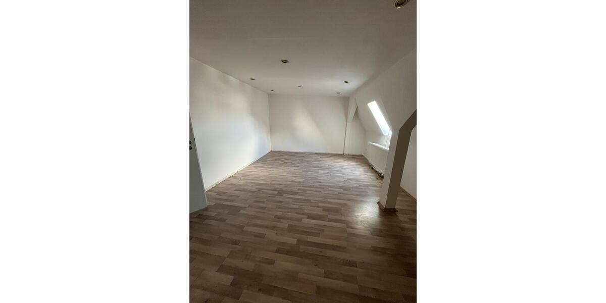 Dachgeschoßwohnung Hagen Hagen-Mitte - 3.5 Zimmer, 85 m&sup2;, 830&euro; | Angebot:26604533