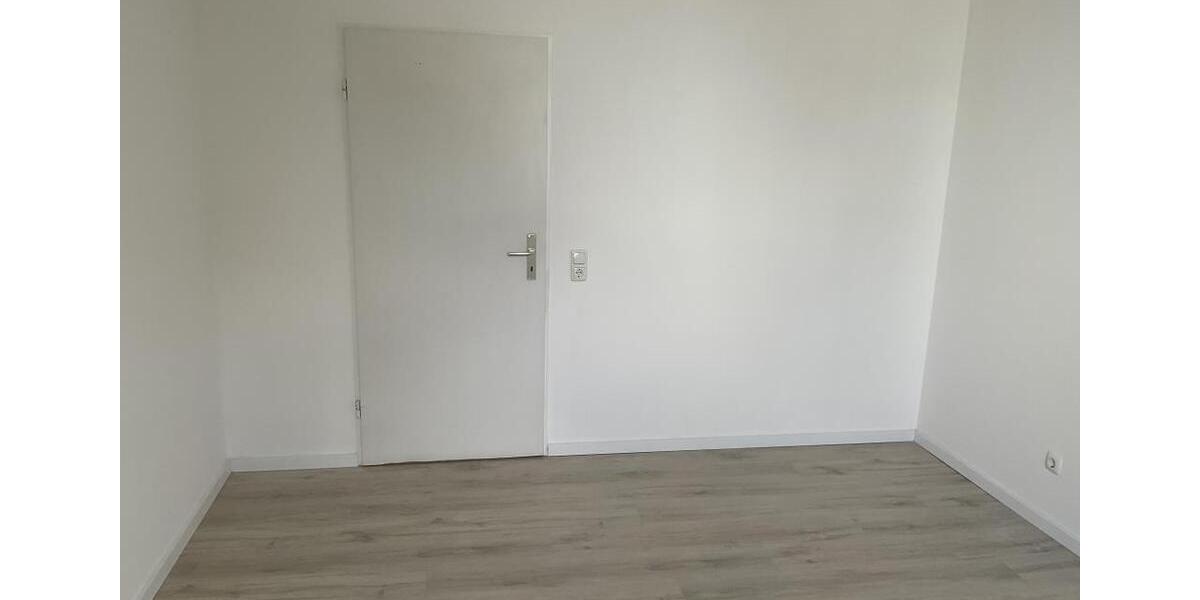Etagenwohnung Kamen - 3 Zimmer, 83 m&sup2;, 396&euro; | Angebot:21809784
