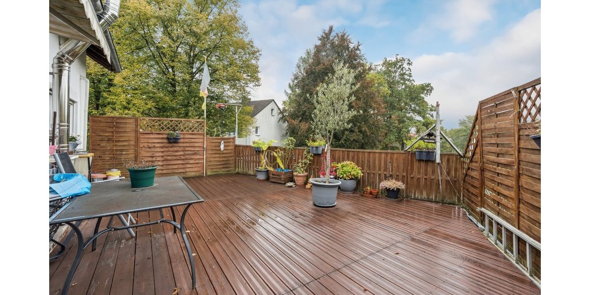 Mehrfamilienhaus mit fünf Wohneinheiten & Imbiss in Arnsberg–Gierskampen - Mehrfamilienhaus, Wohnhaus Arnsberg Obereimer | Angebot:25232860