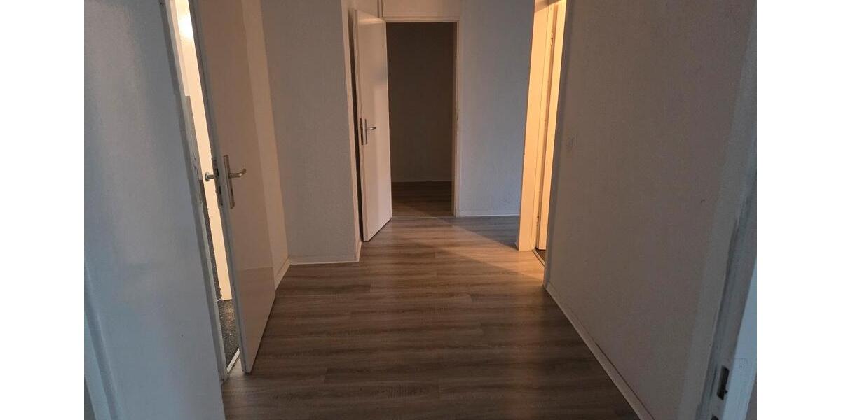 Erdgeschoßwohnung Werdohl - 2 Zimmer, 63 m&sup2;, 390&euro; | Angebot:24947583