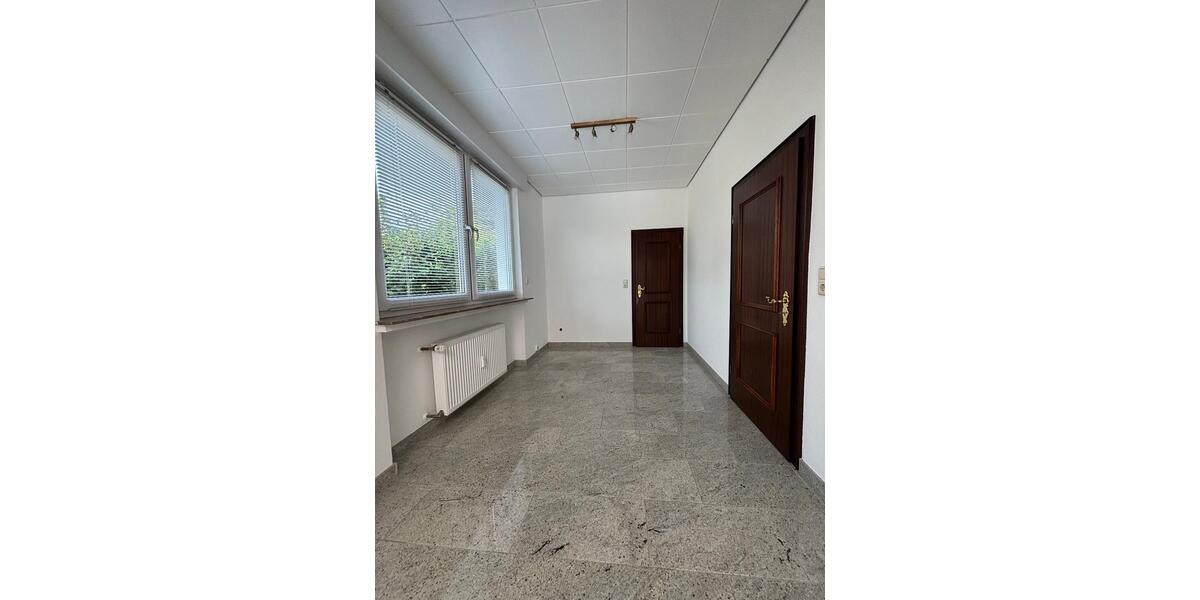 Erdgeschoßwohnung Hagen Hagen-Mitte - 2.5 Zimmer, 85 m&sup2;, 900&euro; | Angebot:25935308