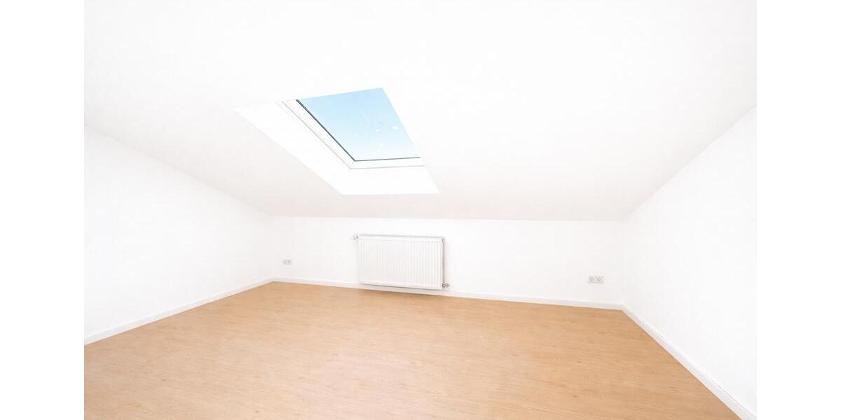 Dachgeschoßwohnung Arnsberg Rusch - 2.5 Zimmer, 71 m&sup2;, 650&euro; | Angebot:25378991