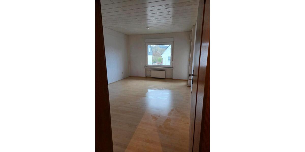 Etagenwohnung Gevelsberg - 3 Zimmer, 83 m&sup2;, 1.180&euro; | Angebot:25148831