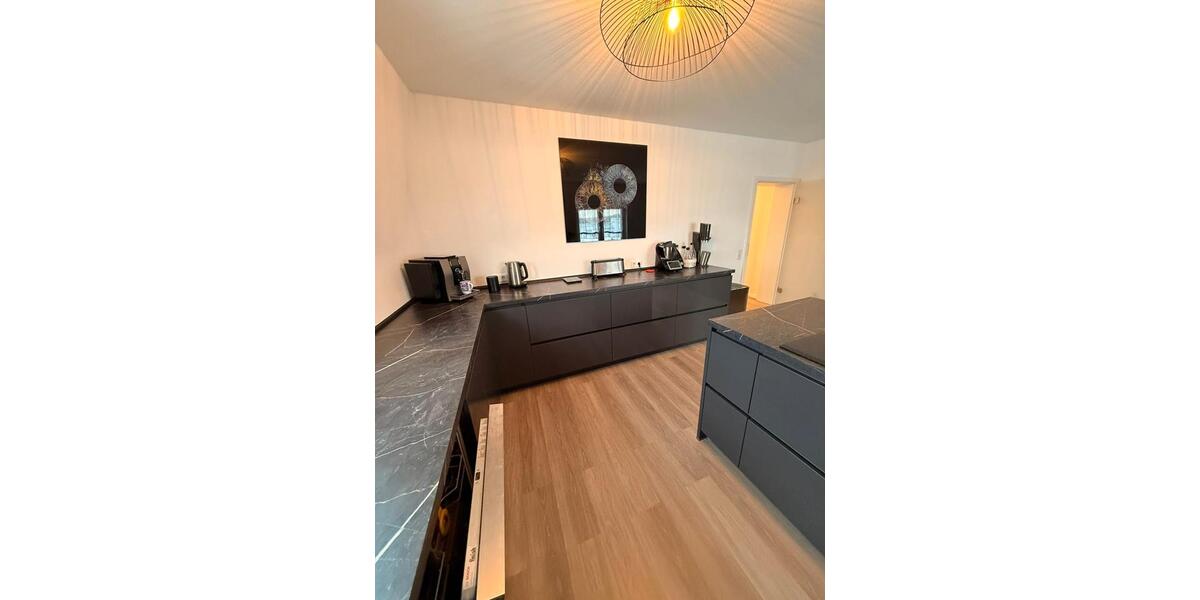 Etagenwohnung Iserlohn - 3 Zimmer, 140 m&sup2;, 1.260&euro; | Angebot:25961273